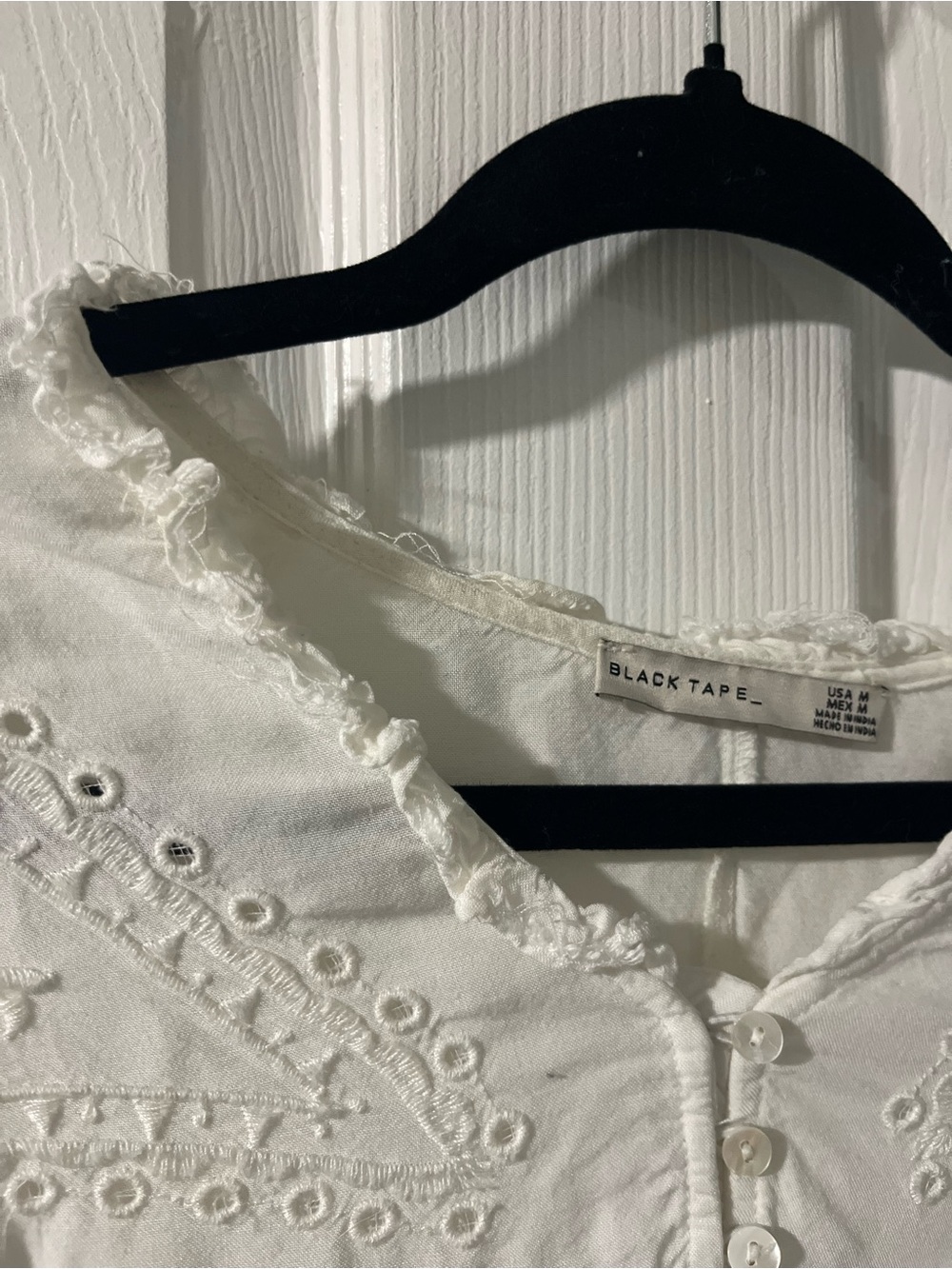 White Eyelet Embroidered Boho Blouse - M - Picture 2 of 2